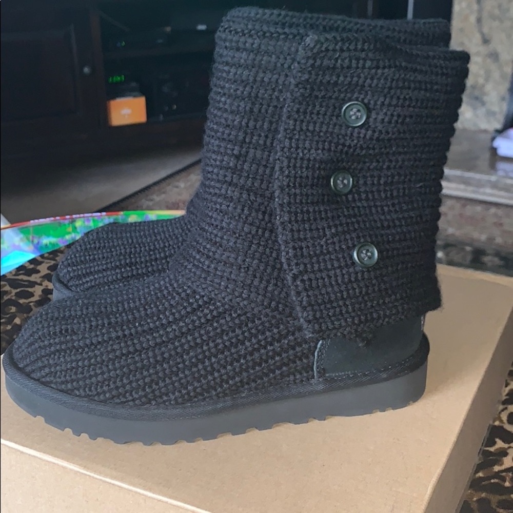 UGG Classic Cardy II Knit Boot  NWB SIZE 6